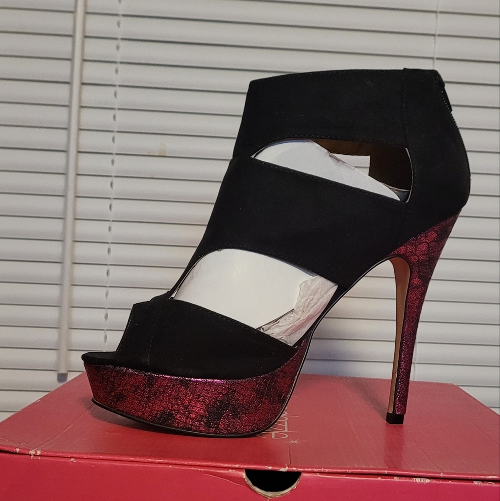 Can Not Fit Never Worn